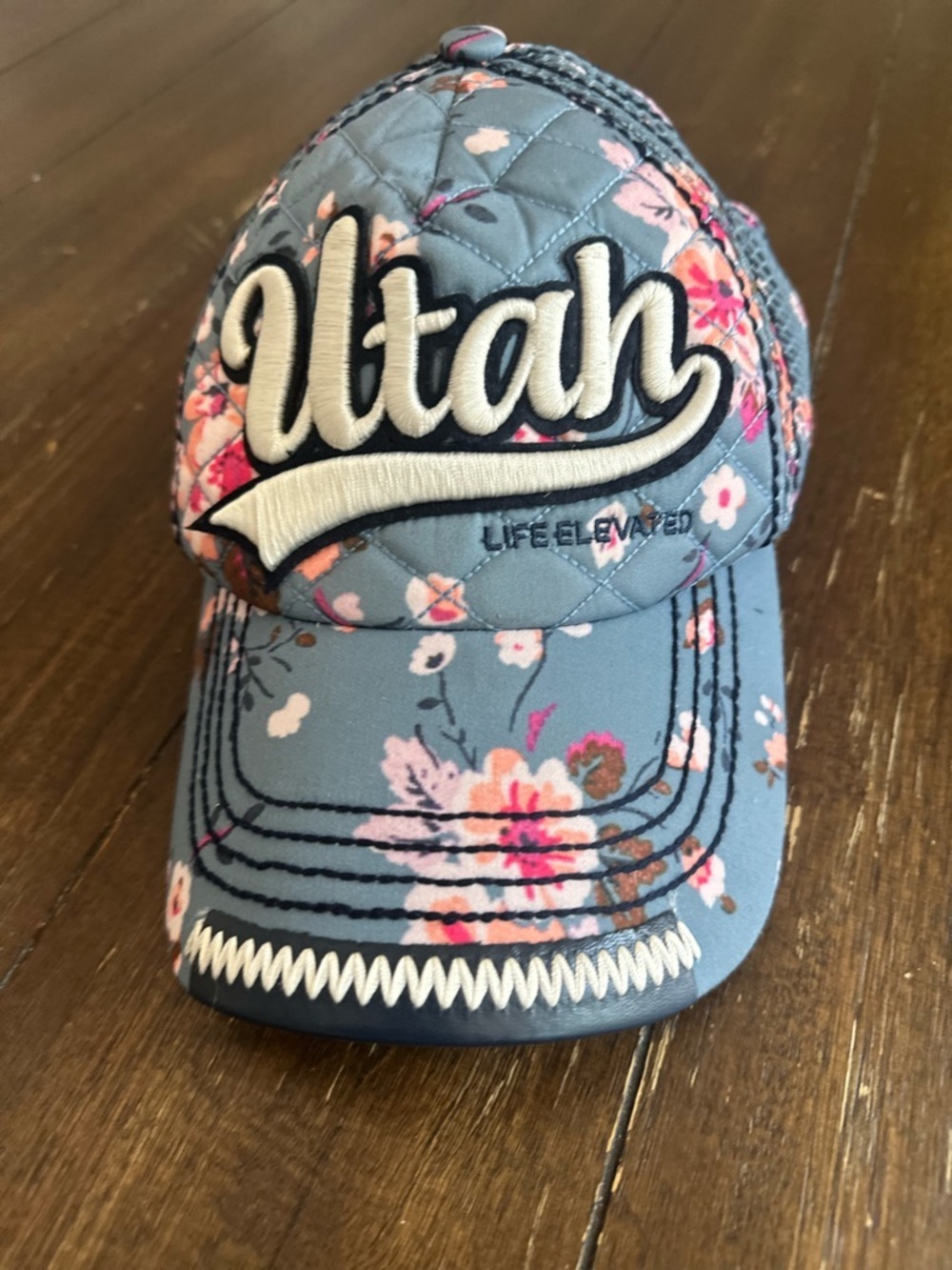 Robin Ruth Utah elevated hat - Picture 9 of 10